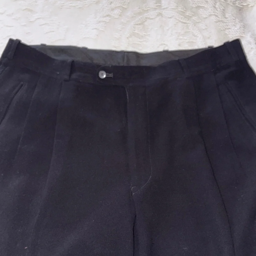 Gently Loved Classic Black Men's Pants by Donna Karan